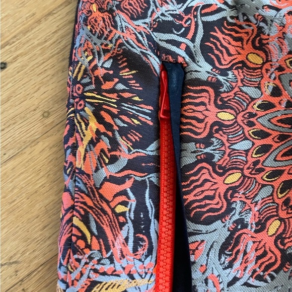 Helmut Lang Jacquard Medallion Runway shorts women’s size 4 - Picture 6 of 9